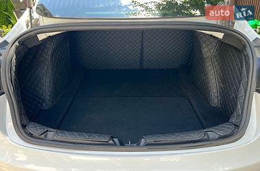 Седан Tesla Model 3 2018 в Киеве
