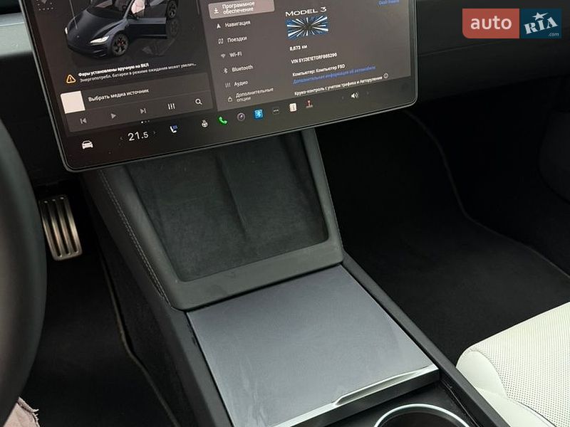 Седан Tesla Model 3 2024 в Києві