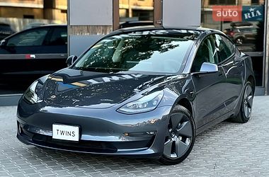 Седан Tesla Model 3 2022 в Одесі