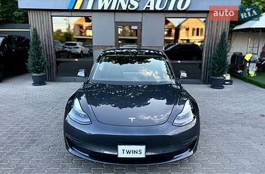 Седан Tesla Model 3 2022 в Одесі