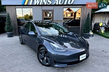 Седан Tesla Model 3 2022 в Одесі