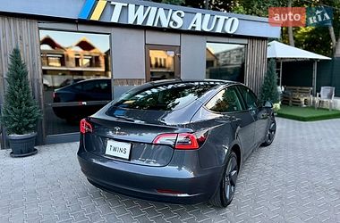 Седан Tesla Model 3 2022 в Одесі