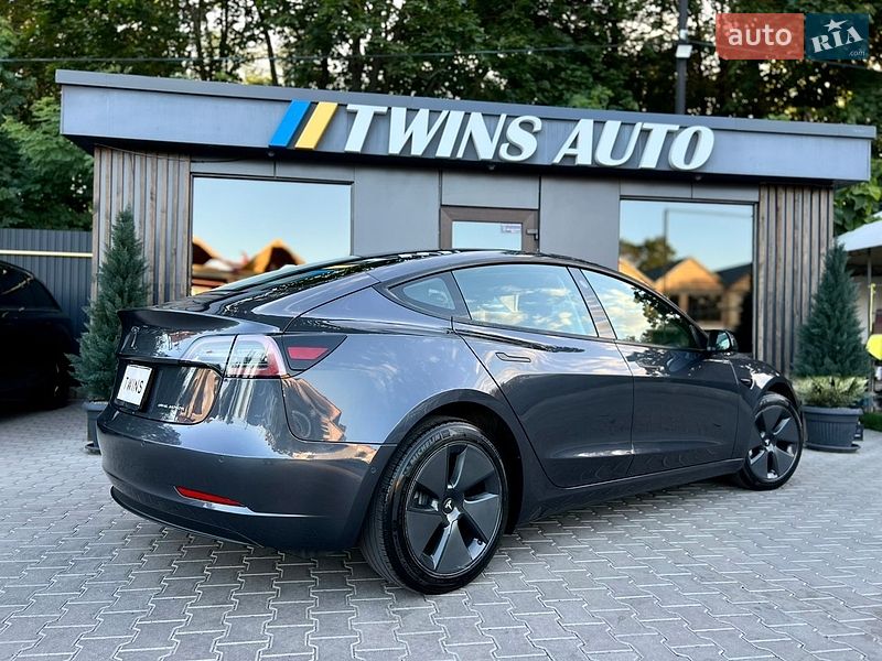 Седан Tesla Model 3 2022 в Одесі