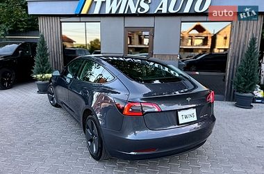Седан Tesla Model 3 2022 в Одесі