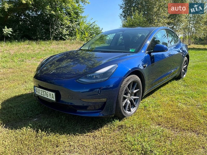 Tesla Model 3 2023