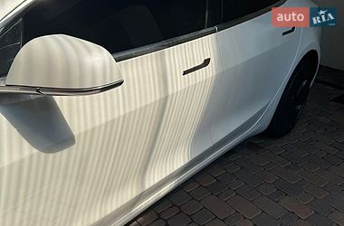 Седан Tesla Model 3 2020 в Харкові