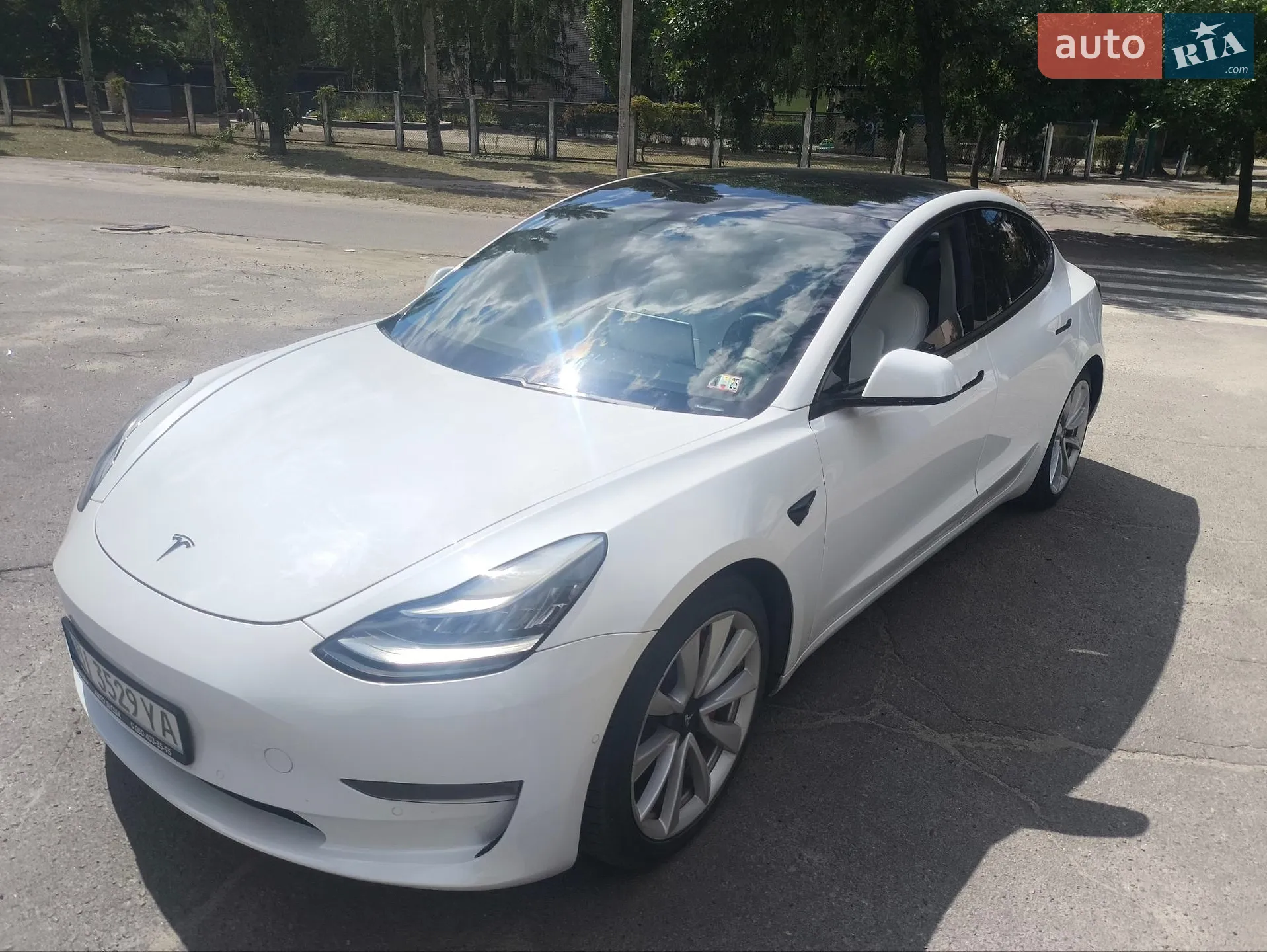 2019 Tesla Model 3 - фото 1