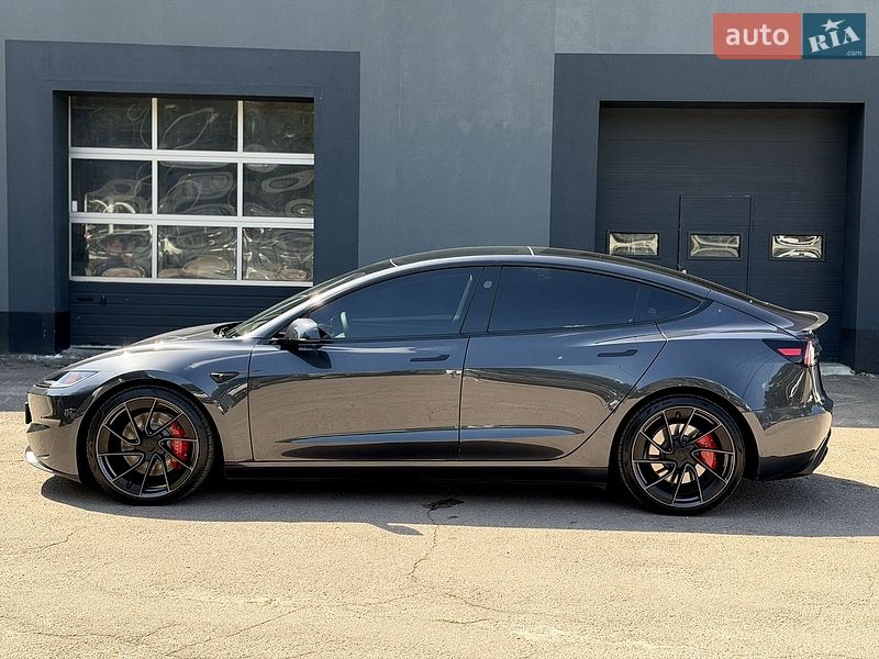 Седан Tesla Model 3 2024 в Киеве фото 6 Седан Tesla Model 3 2024 в Киеве