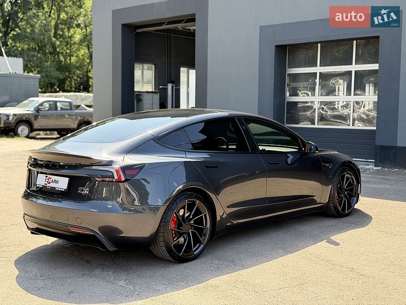 Седан Tesla Model 3 2024 в Киеве фото 10 Седан Tesla Model 3 2024 в Киеве