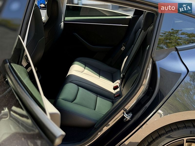 Седан Tesla Model 3 2024 в Киеве фото 15 Седан Tesla Model 3 2024 в Киеве