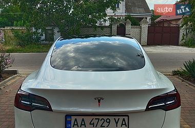 Седан Tesla Model 3 2020 в Николаеве