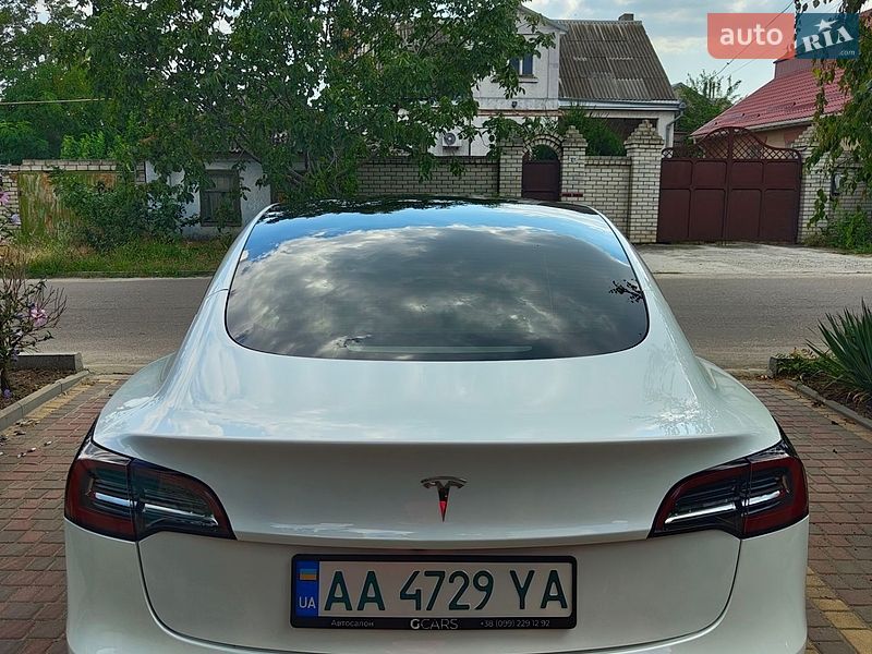 Седан Tesla Model 3 2020 в Николаеве