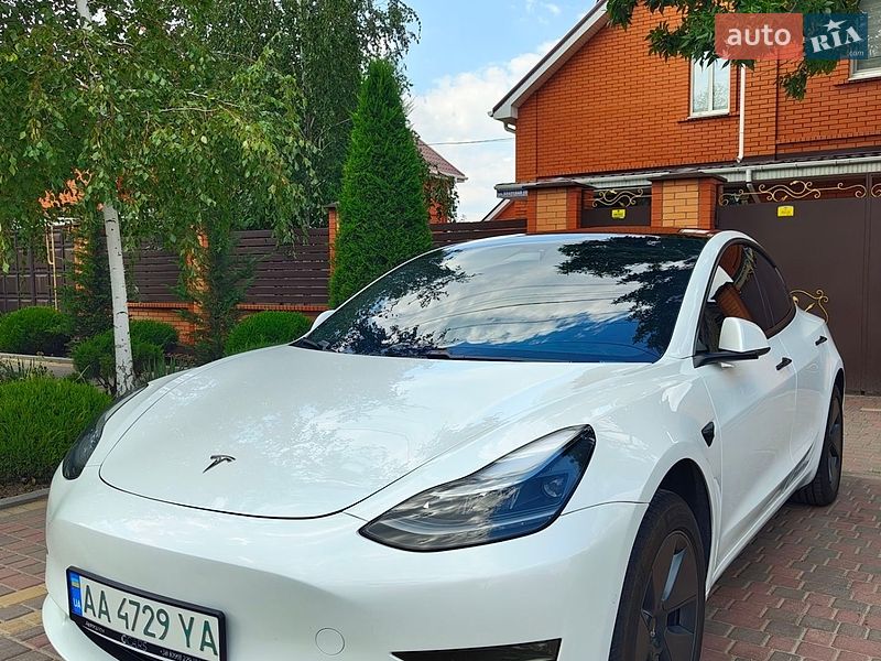 Седан Tesla Model 3 2020 в Николаеве