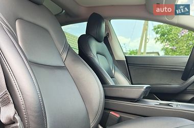 Седан Tesla Model 3 2020 в Николаеве
