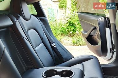 Седан Tesla Model 3 2020 в Николаеве