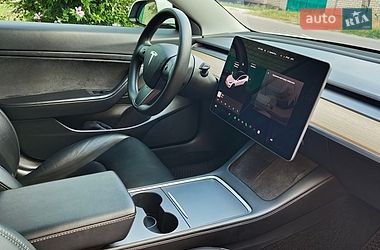 Седан Tesla Model 3 2020 в Николаеве