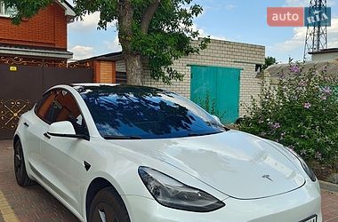 Седан Tesla Model 3 2020 в Николаеве