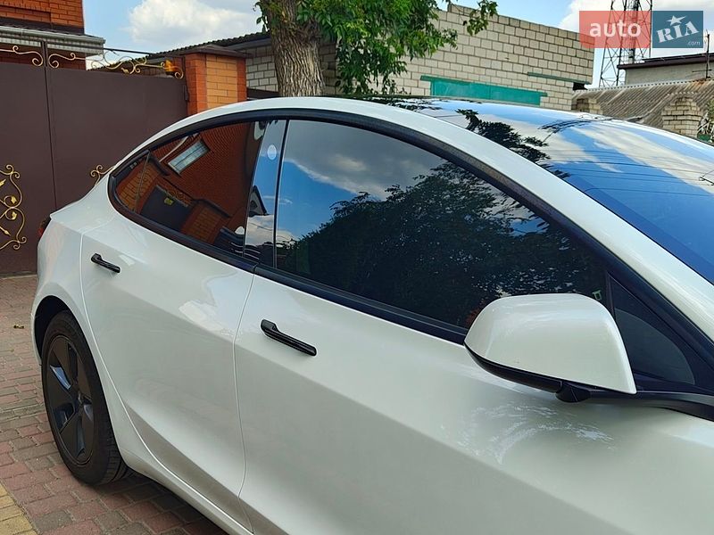Седан Tesla Model 3 2020 в Николаеве