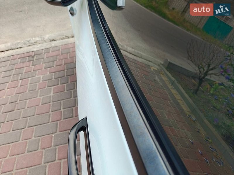 Седан Tesla Model 3 2020 в Николаеве