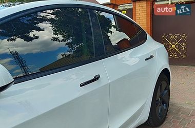 Седан Tesla Model 3 2020 в Николаеве