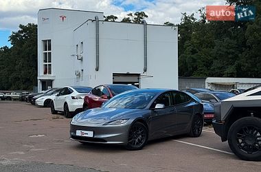 Седан Tesla Model 3 2024 в Києві