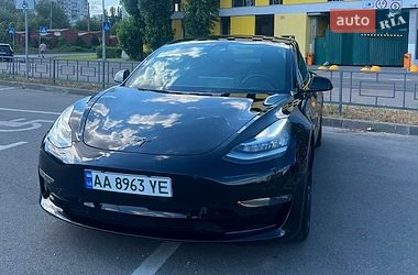 Седан Tesla Model 3 2018 в Киеве