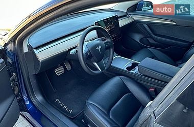 Седан Tesla Model 3 2022 в Ратным