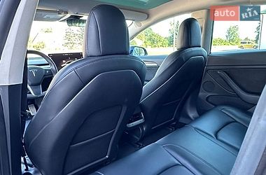 Седан Tesla Model 3 2022 в Ратным