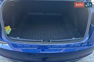 Седан Tesla Model 3 2022 в Ратным