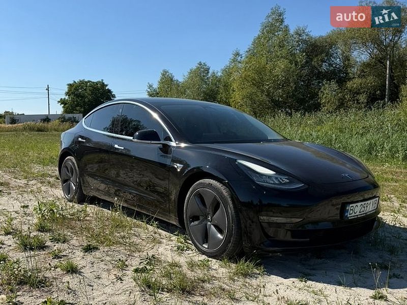 Седан Tesla Model 3 2020 в Кам'янці-Бузькій
