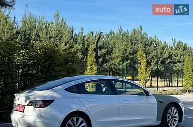 Седан Tesla Model 3 2019 в Луцке