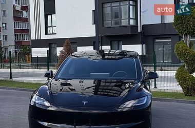 Седан Tesla Model 3 2025 в Долині фото 2 Седан Tesla Model 3 2025 в Долині