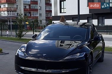 Седан Tesla Model 3 2025 в Долині фото 4 Седан Tesla Model 3 2025 в Долині