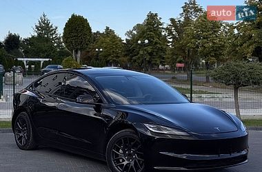 Седан Tesla Model 3 2025 в Долині фото 8 Седан Tesla Model 3 2025 в Долині