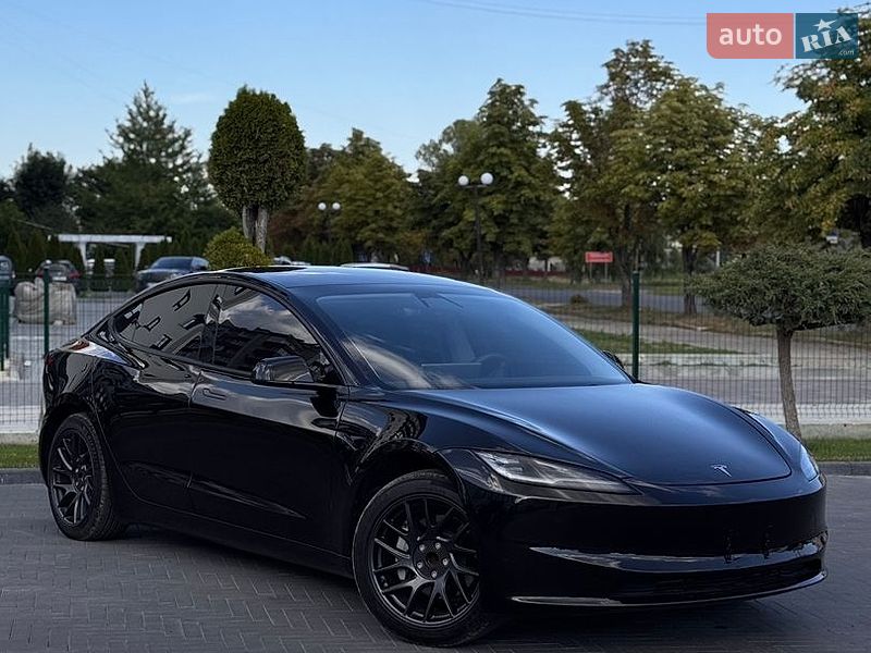Седан Tesla Model 3 2025 в Долині фото 8 Седан Tesla Model 3 2025 в Долині