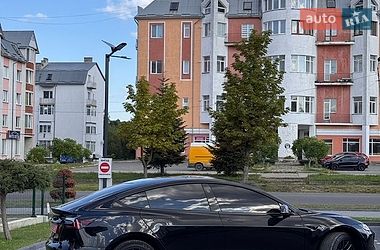 Седан Tesla Model 3 2025 в Долині фото 11 Седан Tesla Model 3 2025 в Долині
