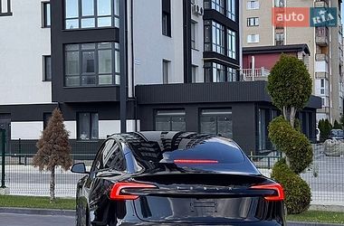 Седан Tesla Model 3 2025 в Долині фото 28 Седан Tesla Model 3 2025 в Долині