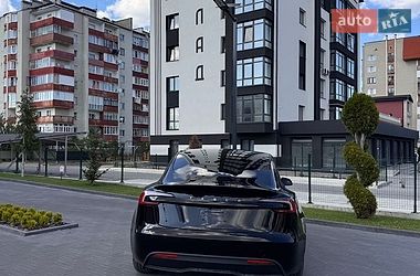 Седан Tesla Model 3 2025 в Долині фото 33 Седан Tesla Model 3 2025 в Долині
