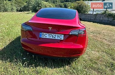 Седан Tesla Model 3 2021 в Львове
