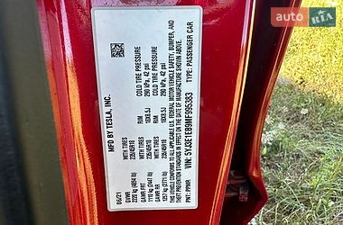 Седан Tesla Model 3 2021 в Львове