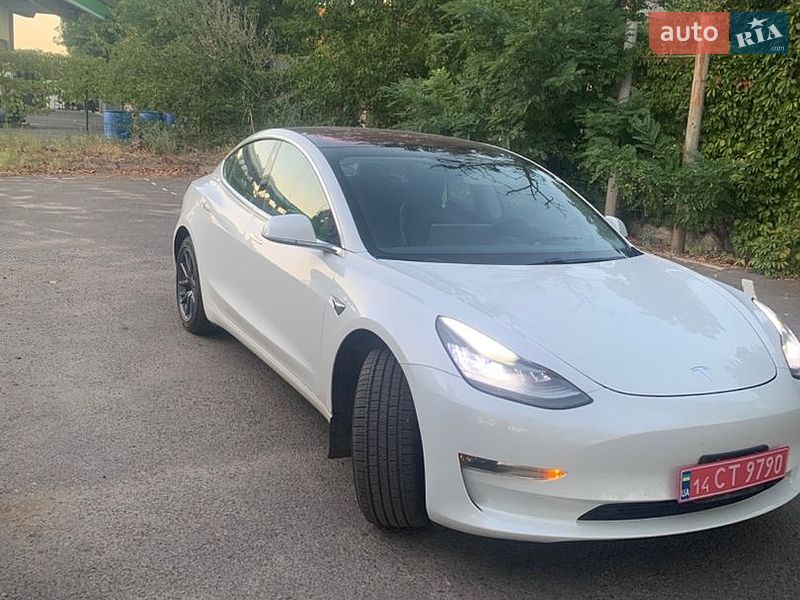Tesla Model 3 2018