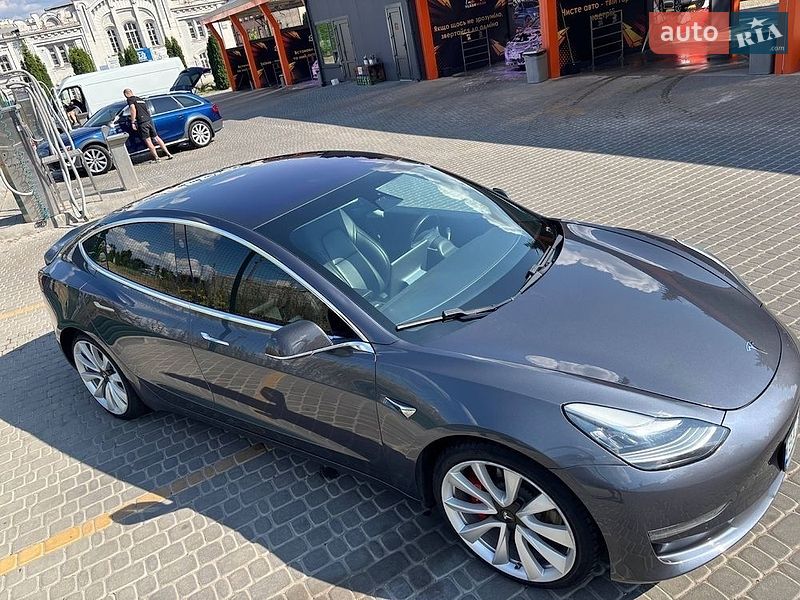 Седан Tesla Model 3 2019 в Кропивницькому фото 4 Седан Tesla Model 3 2019 в Кропивницькому