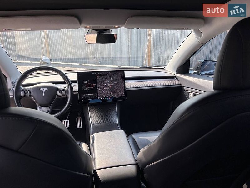 Седан Tesla Model 3 2019 в Кропивницькому