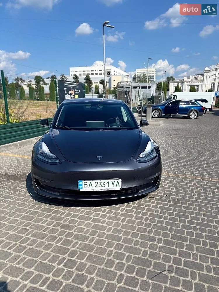 2019 Tesla Model 3 - мініатюра 9