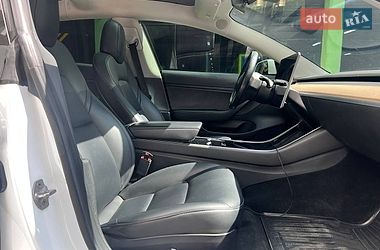 Седан Tesla Model 3 2018 в Киеве