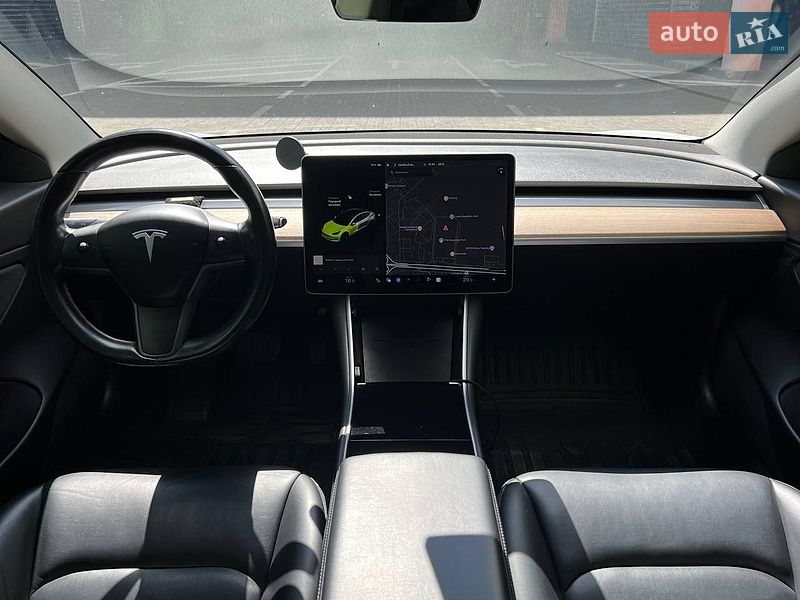 Седан Tesla Model 3 2018 в Киеве