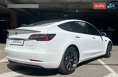 Седан Tesla Model 3 2018 в Киеве