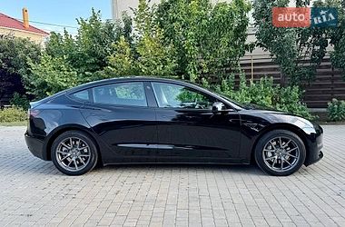 Седан Tesla Model 3 2022 в Одессе