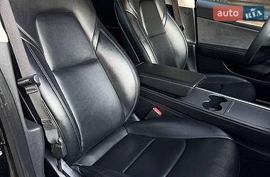 Седан Tesla Model 3 2022 в Одессе