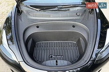 Седан Tesla Model 3 2022 в Одессе